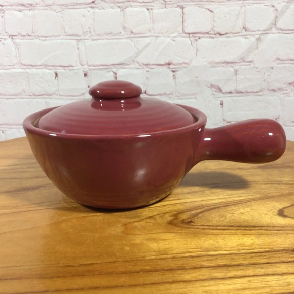 Vintage Bauer Ringware Cranberry Ceramic Soup Chowder Chili Handled Crock Bowl - Picture 1 of 9